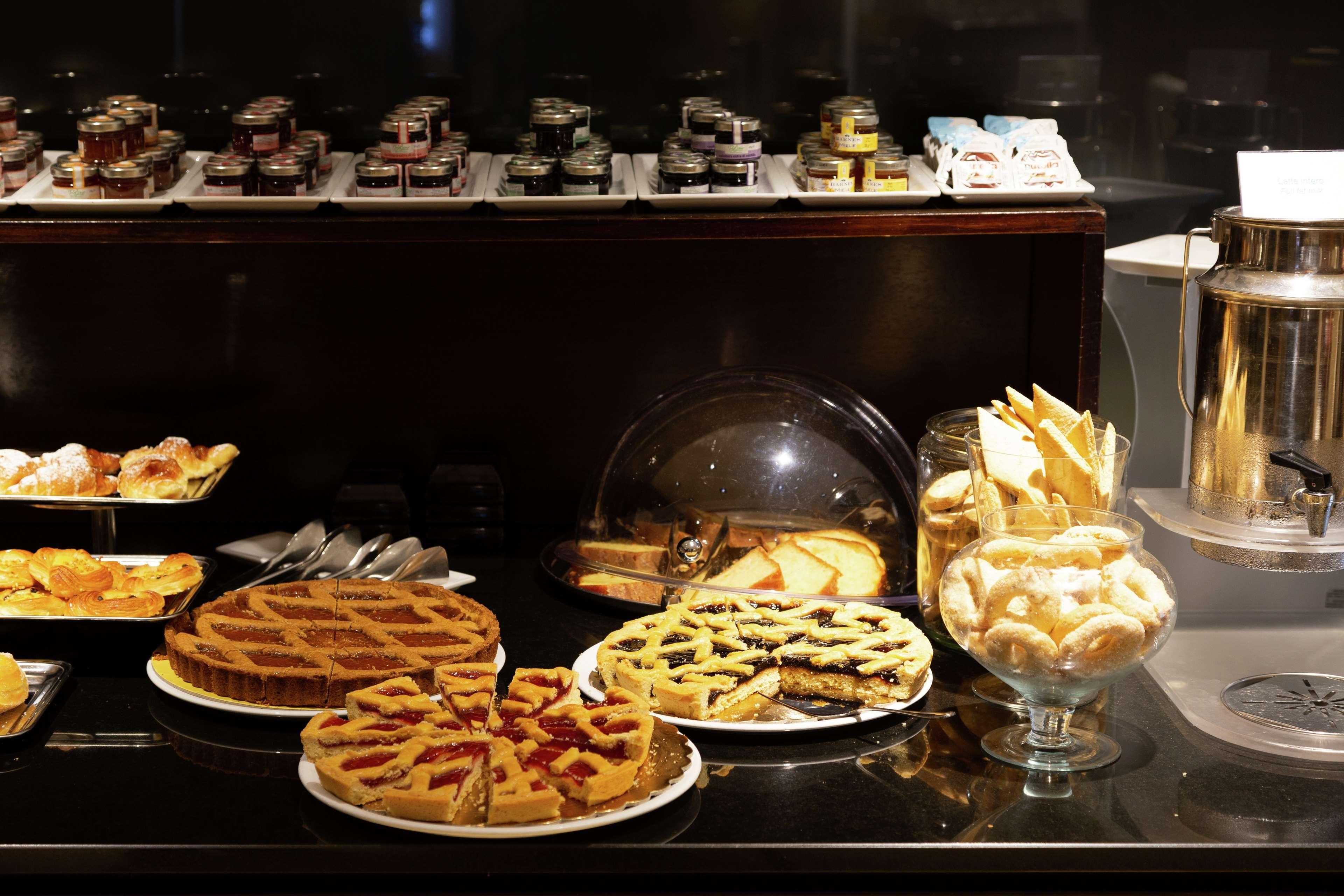 Hilton Garden Inn Rome Claridge Екстер'єр фото