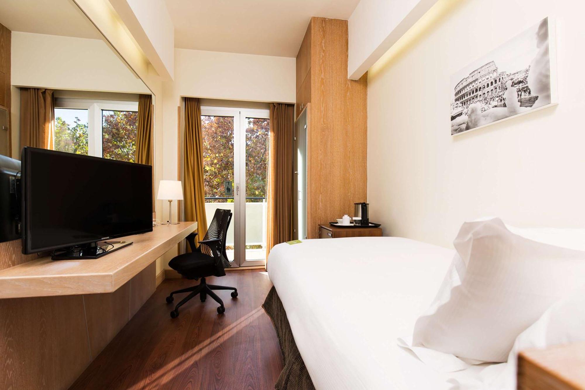 Hilton Garden Inn Rome Claridge Екстер'єр фото