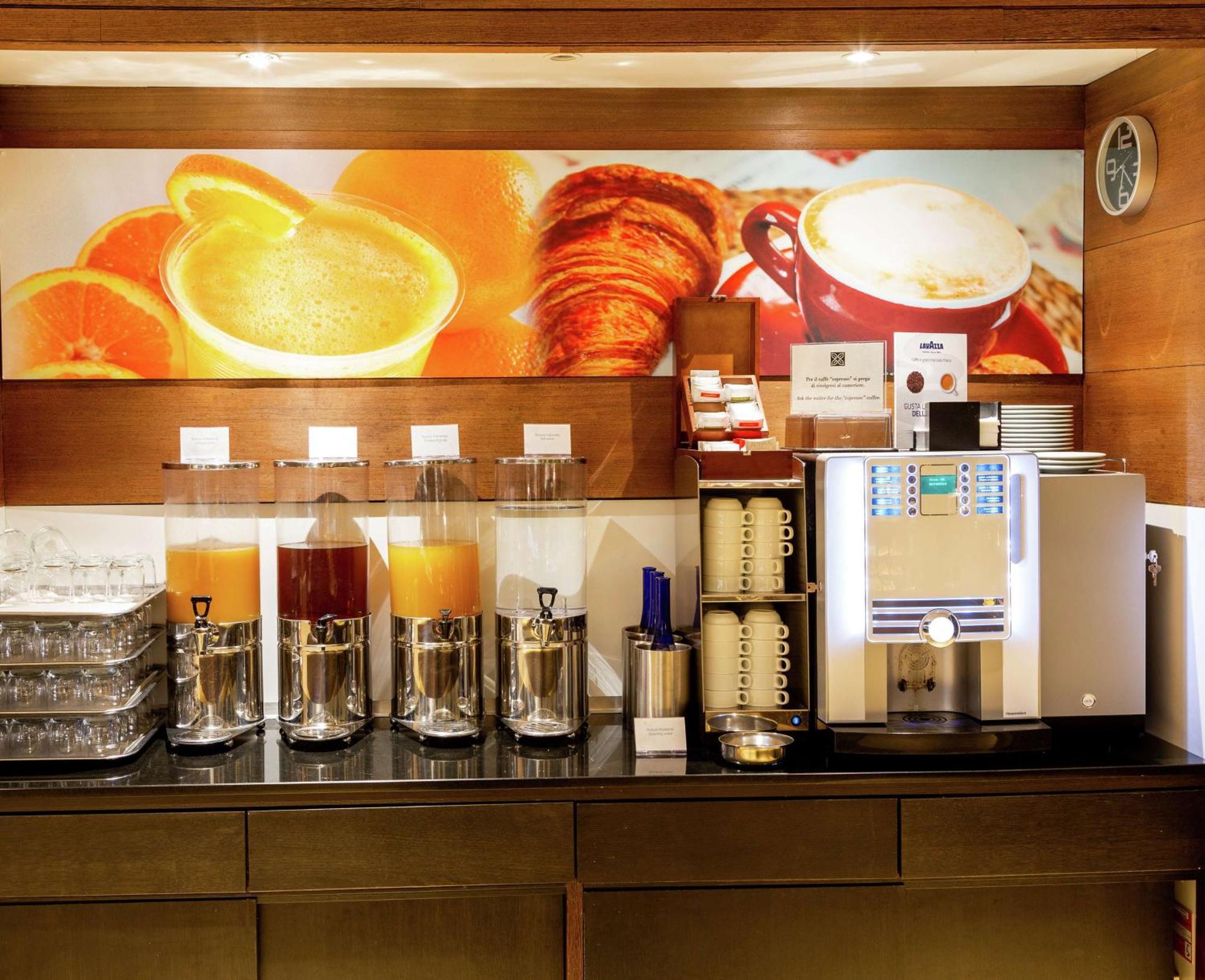 Hilton Garden Inn Rome Claridge Екстер'єр фото