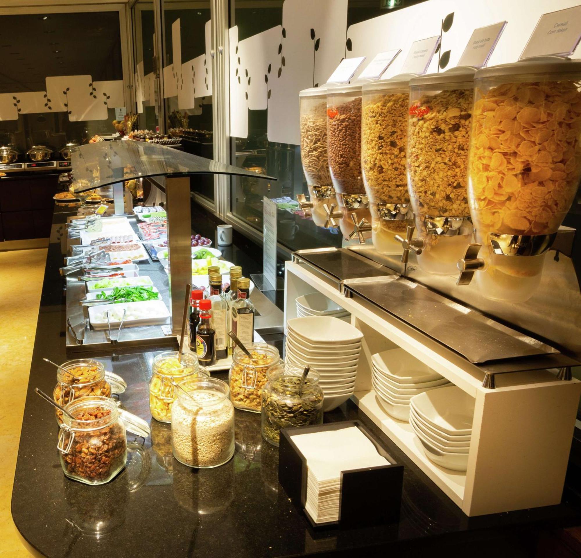 Hilton Garden Inn Rome Claridge Екстер'єр фото