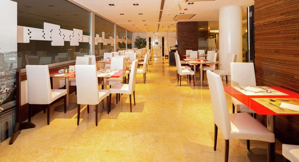 Hilton Garden Inn Rome Claridge Ресторан фото